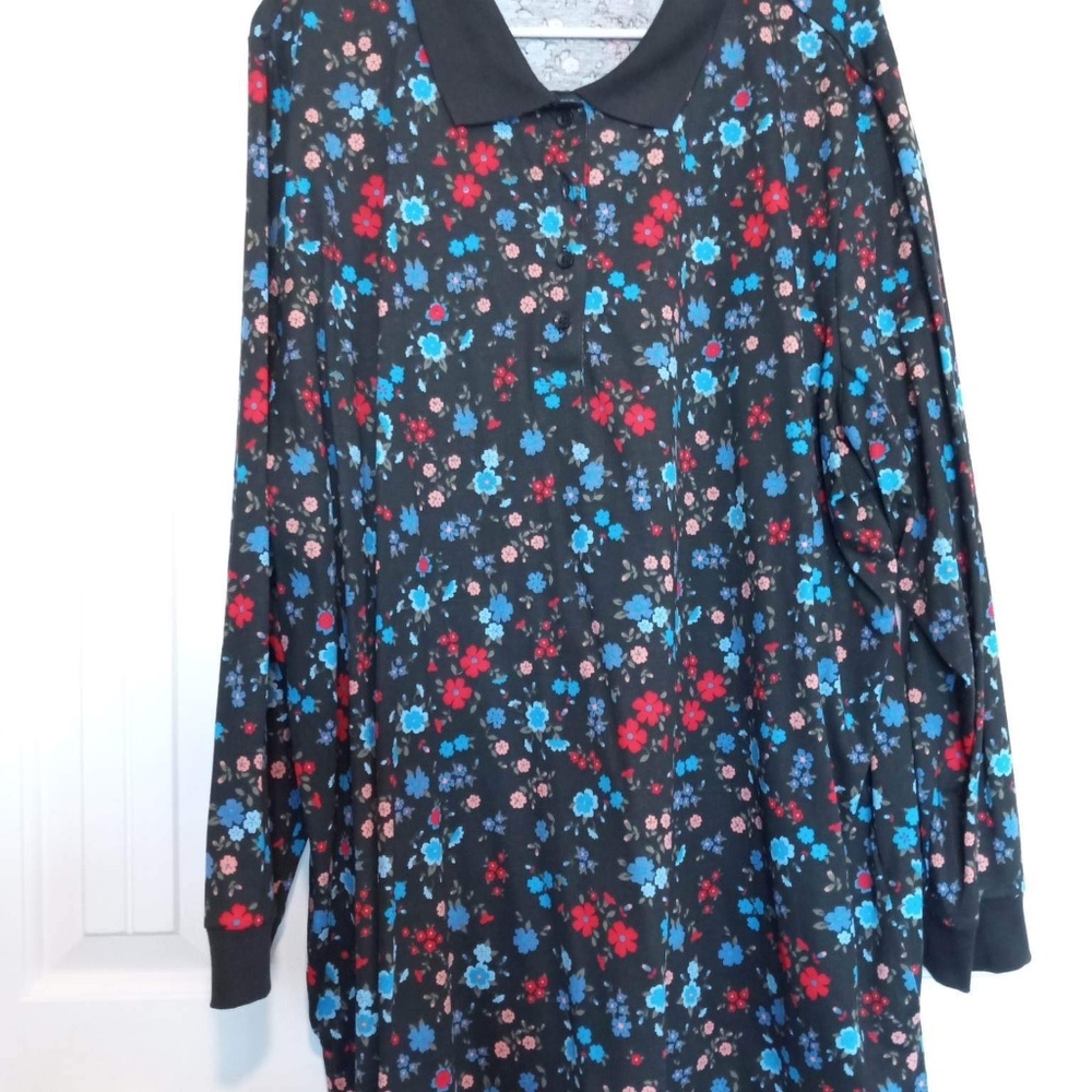 NWOT Woman Within Black Blue Floral Tunic, Size 26/28, 3X, Longsleeve Collared